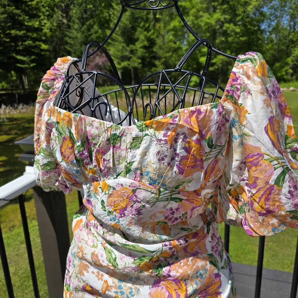 Floral Mini dress, Puff sleeves, size small extra small, NWT, Inmod